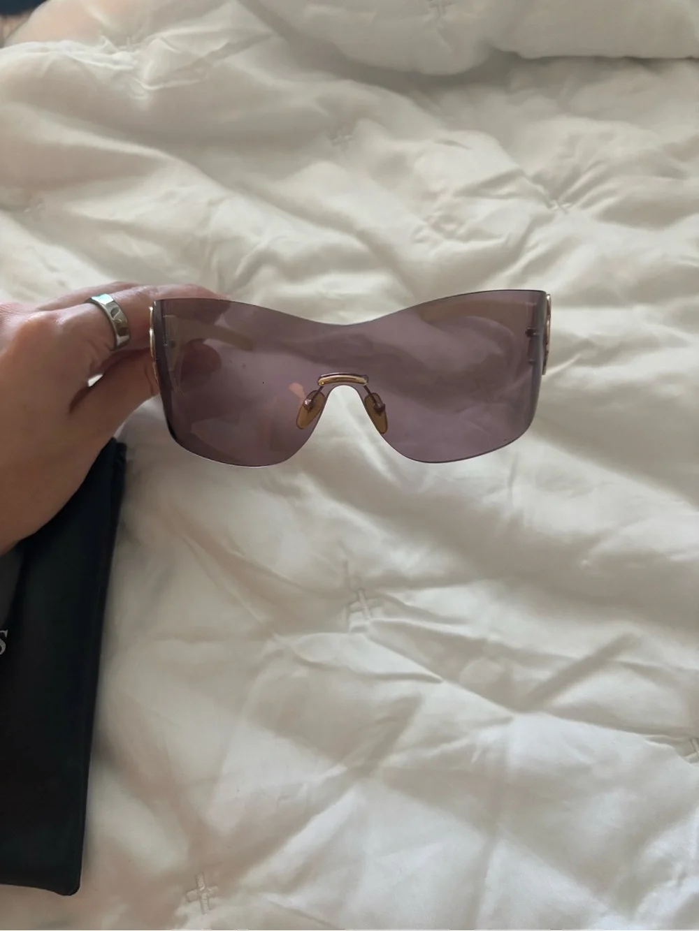 GUESS Beige Frame Purple Lens Shield Sunglasses. Hardly worn